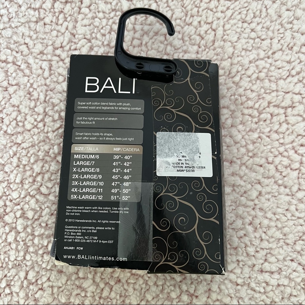 NWT Bali 3 Pack Hi-Cut Underwear - Picture 2 of 3